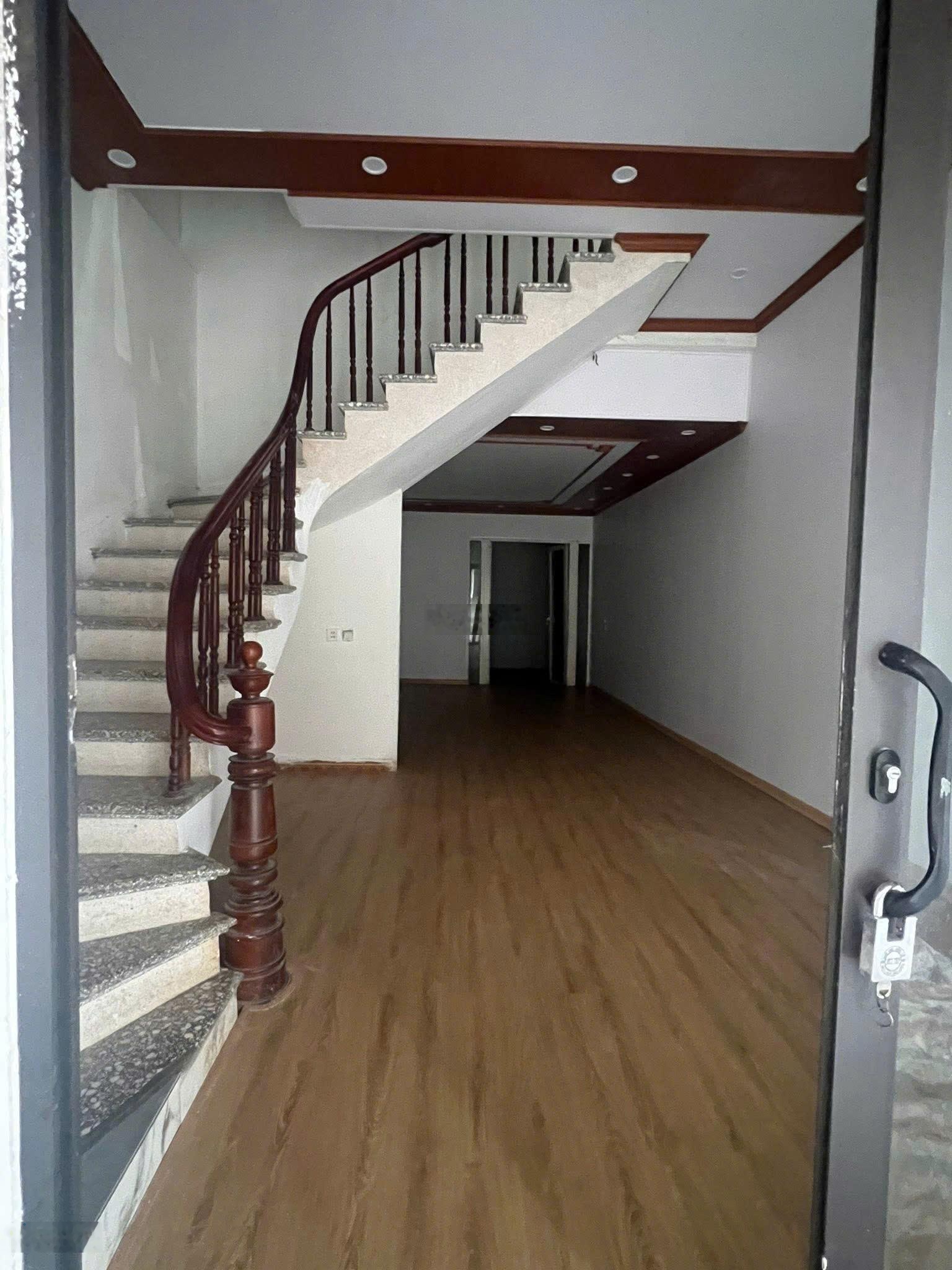 Bán nhà riêng đẹp tại Thiết Úng, Vân Hà, Đông Anh, Hà Nội, 4 tỷ x (x có như không) có thương lượng