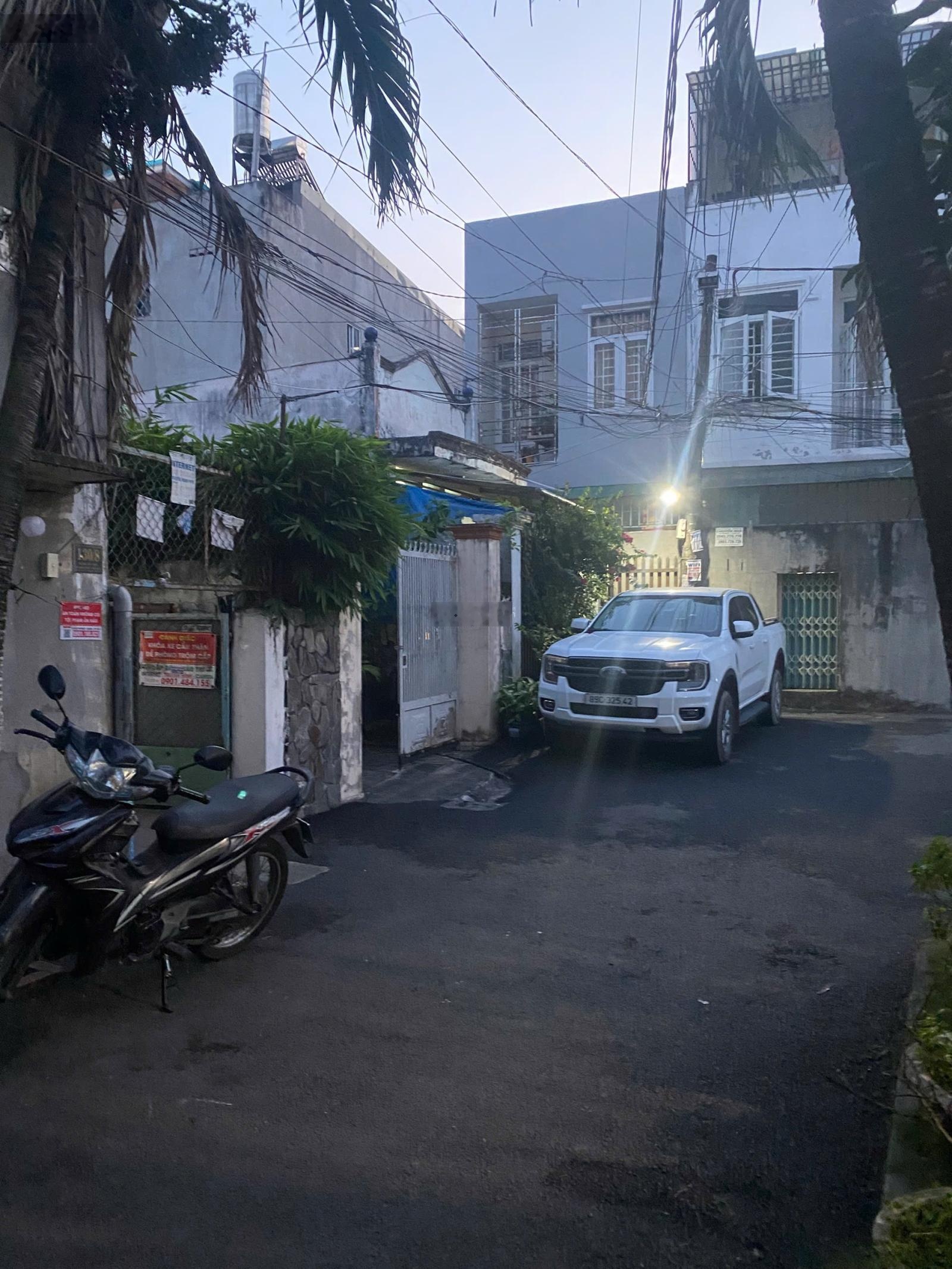 Bán Đất Tặng Nhà Cấp 4 - HXH Đường 8, Linh Xuân, Thủ Đức - 6.9 tỷ / 125m2