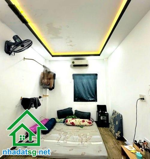 Chỉ 8,2 tỷ nhà 3 tầng hxh 6m p.7 tân bình ngay cách mạng tháng 8 - 42m (3 x 14m) - 3 pn - 2 wc