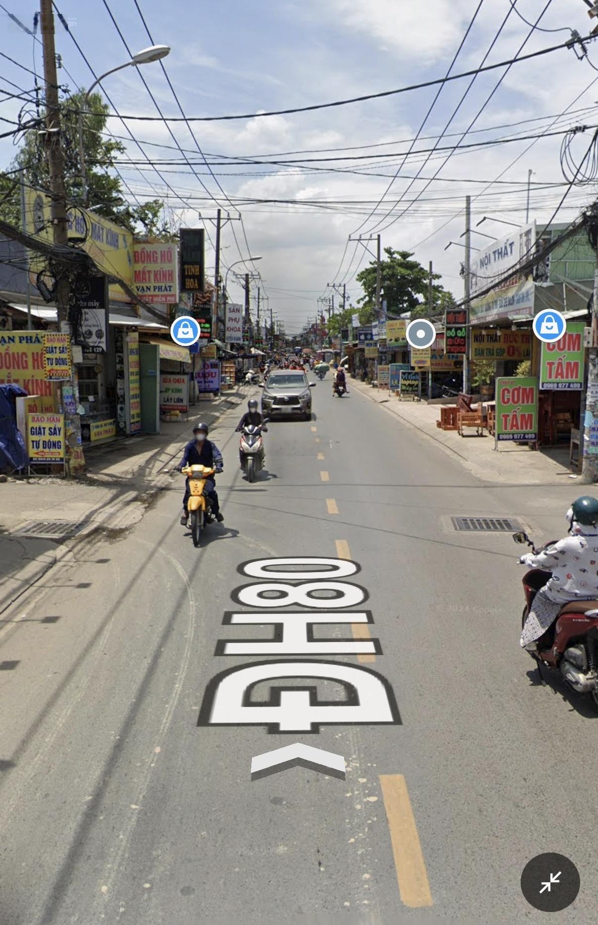 Bán gấp nhà MT Vĩnh Lộc 60tr/m2 đang cho thuê 60tr/th gần UB xã Vĩnh Lộc B