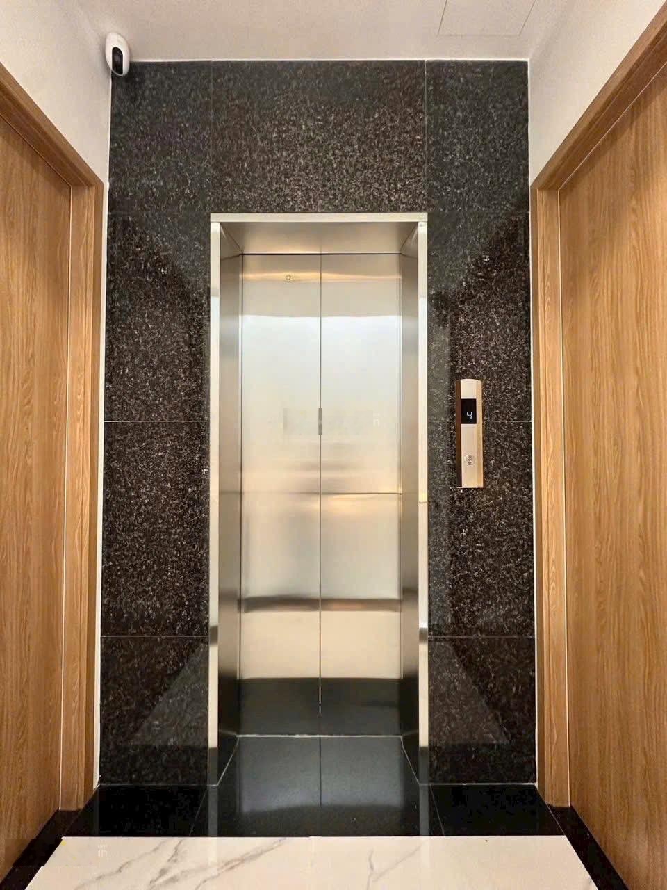 Bán CHDV 7p có thang máy cách nguyễn duy trinh 100m Bình Trưng Đông Q2 HCM