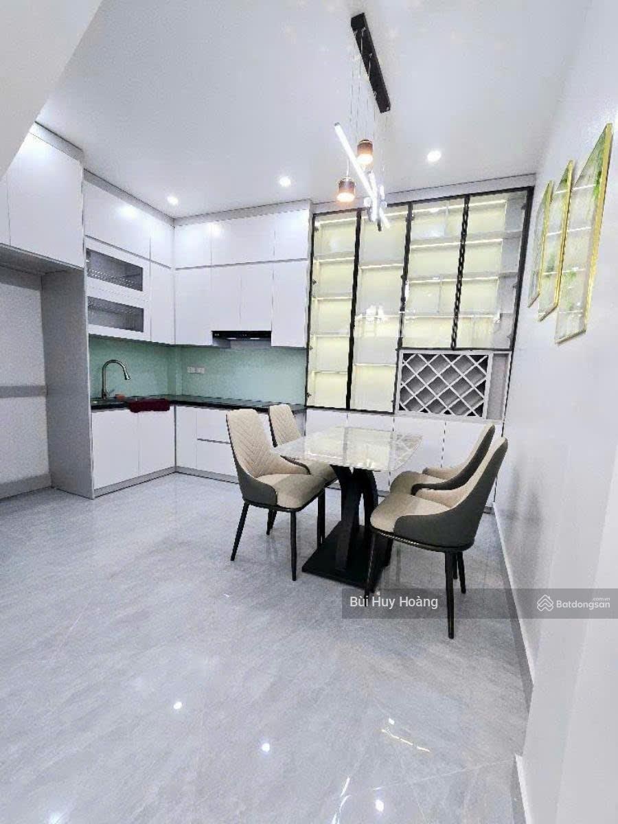 Nhà đẹp - 40m2 chỉ 7,x tỷ - ngõ thông - ba gác đỗ cửa - Nguyễn Trãi - Nguyễn Xiển - Thanh Xuân