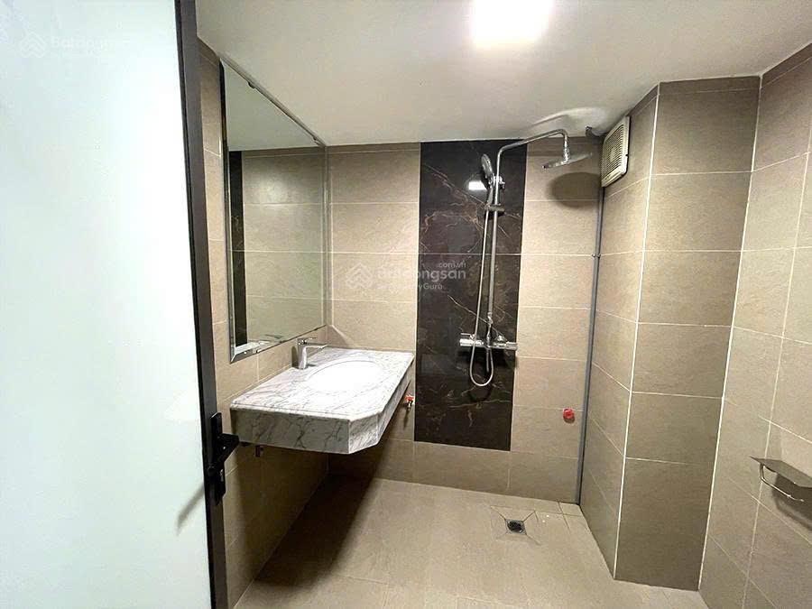 Bán Tòa Căn Hộ VIP 9 Tầng Mặt Phố Lạc Long Quân. Vị Trí Lô Góc. Giá 69 TỶ