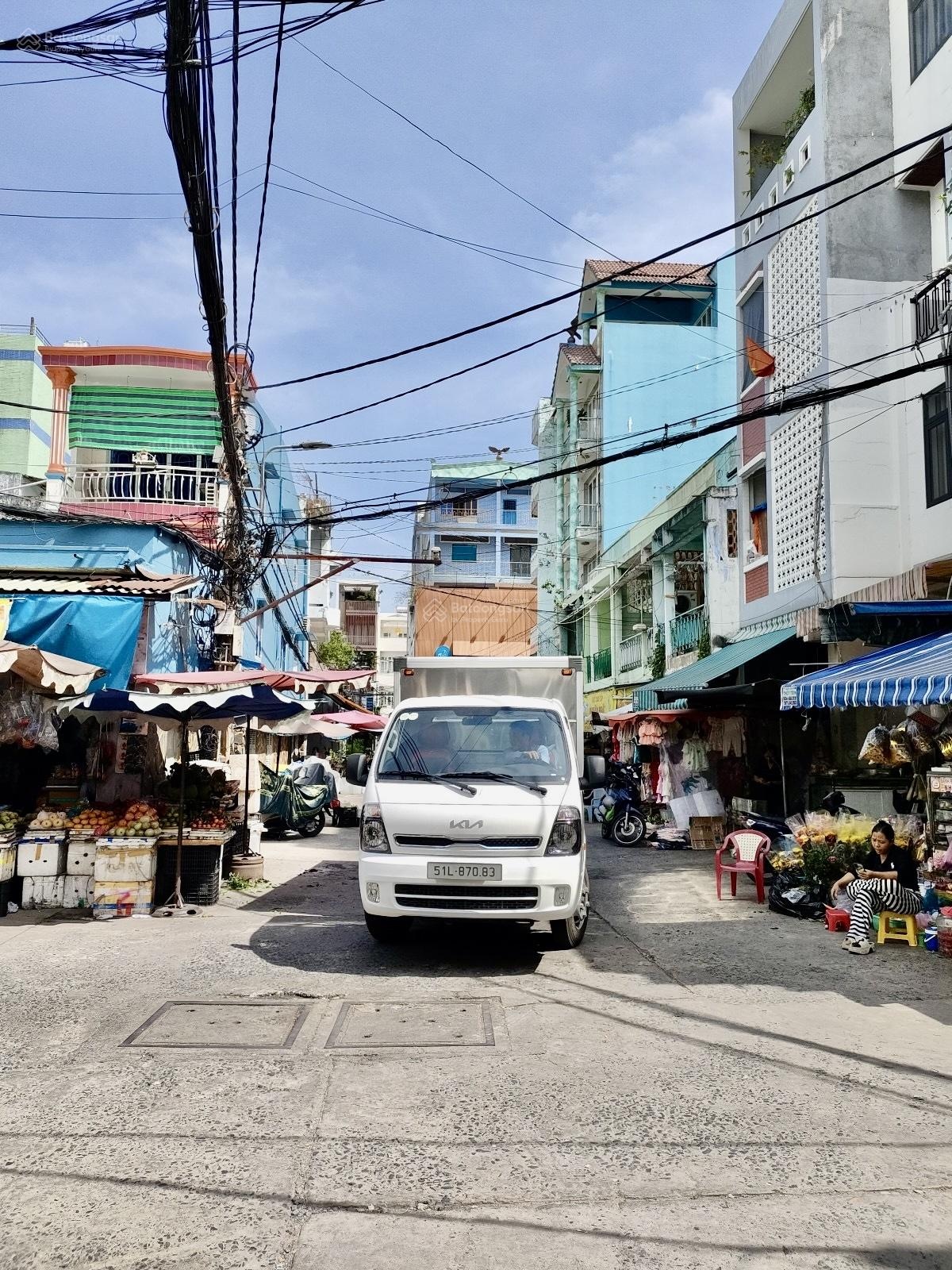 Nhà trệt lửng quận 11 - vừa ở vừa kinh doanh - đường xe tải 12m - sổ hồng riêng