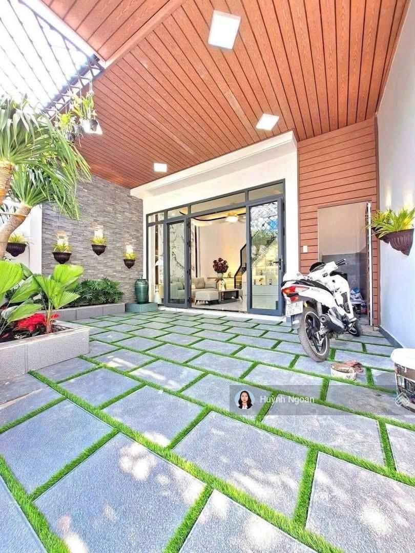 Nhà vườn đẹp-giá rẻ nhất khu vực-chỉ hơn 5tỷ Đào Tông Nguyên Nhà Bè xe hơi đậu sân DT 105m2