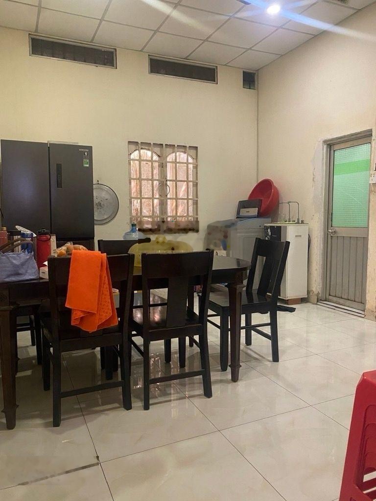 Nhà đẹp Thủ Đức. Ở ngay trong tết 3tầng BTCT. Hẻm xe hơi