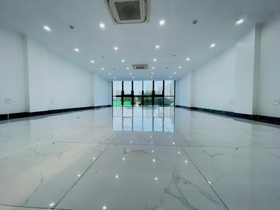 Cho Thuê Văn Phòng Tố Hữu 120m² Giá 18 Triệu, Mặt Đường Lớn