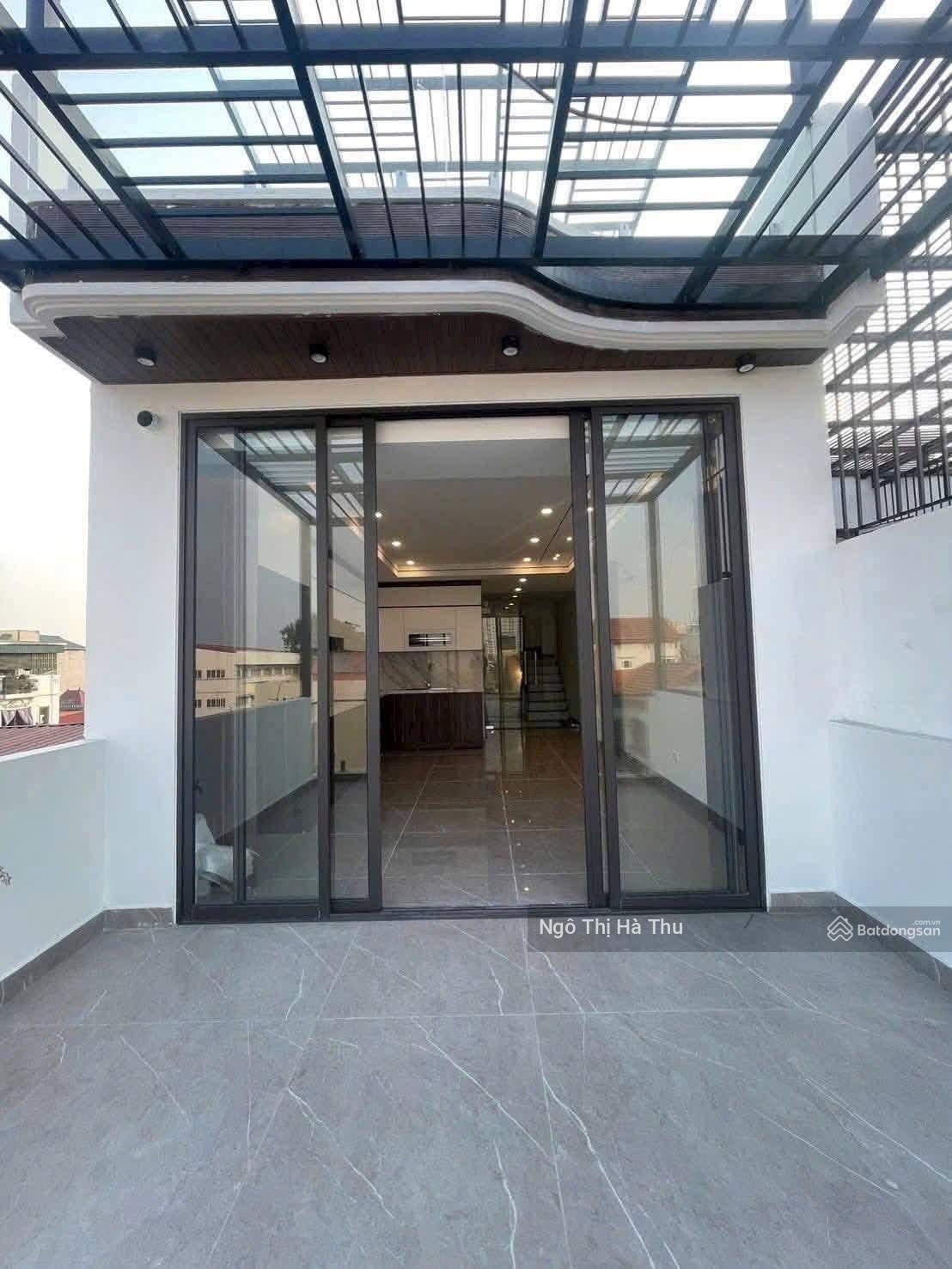 Siêu phẩm phố sài đồng 56m x 7 tầng thang máy gara 7 chỗ kinh doanh