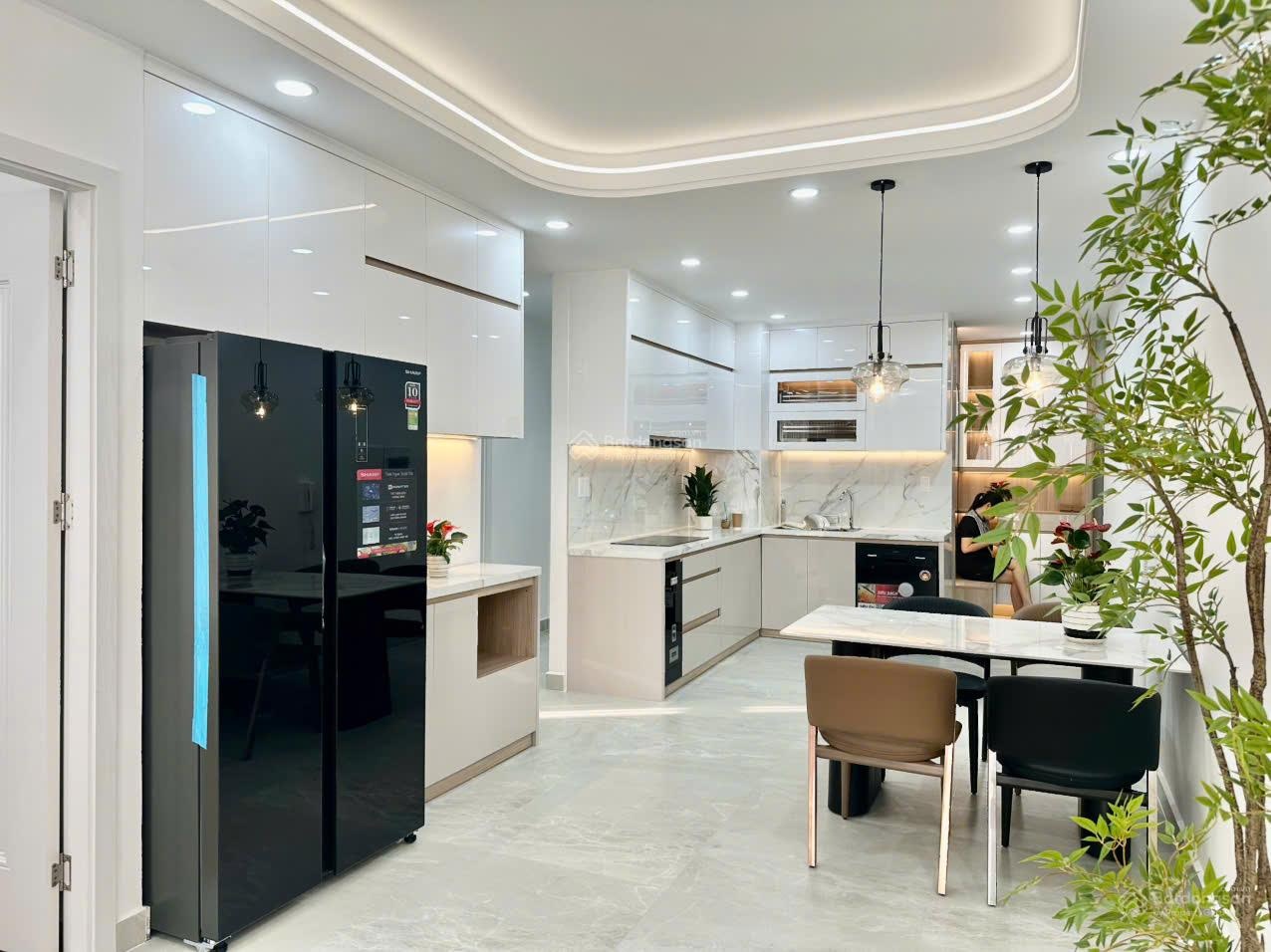 Bán căn hộ chung cư Sky Garden 2 ,Giá 6,5 tỷ, 81m2