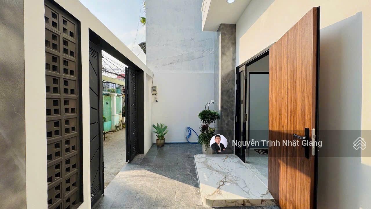 Bán góc 2 mặt tiền gần chợ trường học vị trí liền kề Phú Mỹ Hưng