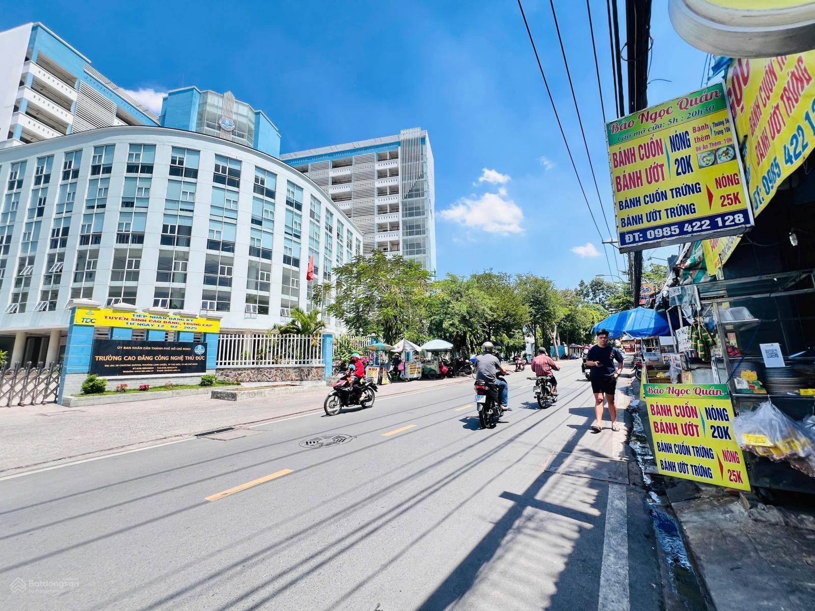 Cần tiền chấp nhận bán lỗ. Nhà Mặt tiền kinh doanh ngay ĐH Ngân hàng - sẵn thu nhập nhập 22 Triệu/T