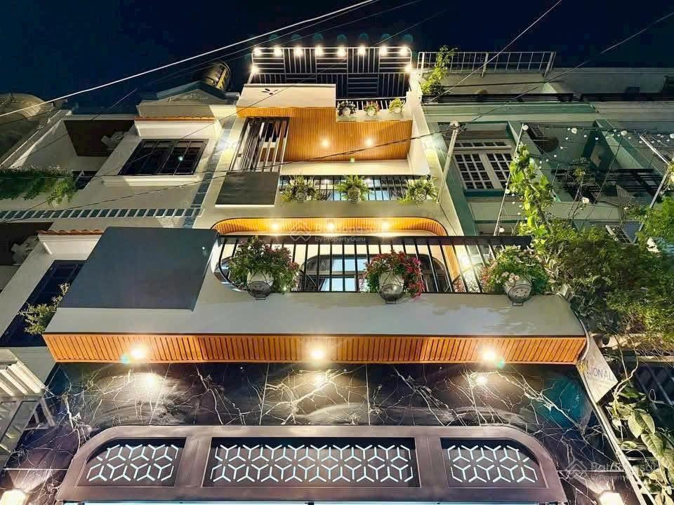 Gần công viên. Căn 46m² Trần Thị Cờ, Q12 xây 1 trệt 2 lầu. Giá 2 tỷ 390, hẻm oto. Sổ sẵn