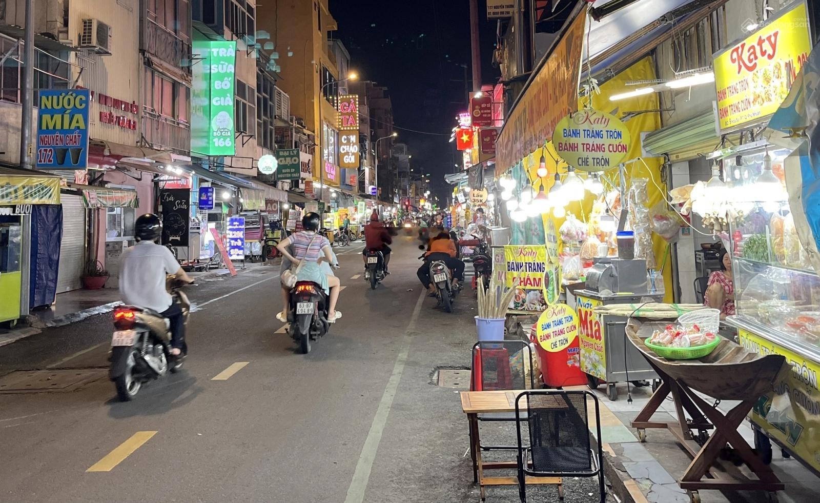 Bán nhà đường Hồ Thị Kỷ giá rẻ nhất khu vực chỉ 7,9 tỷ.