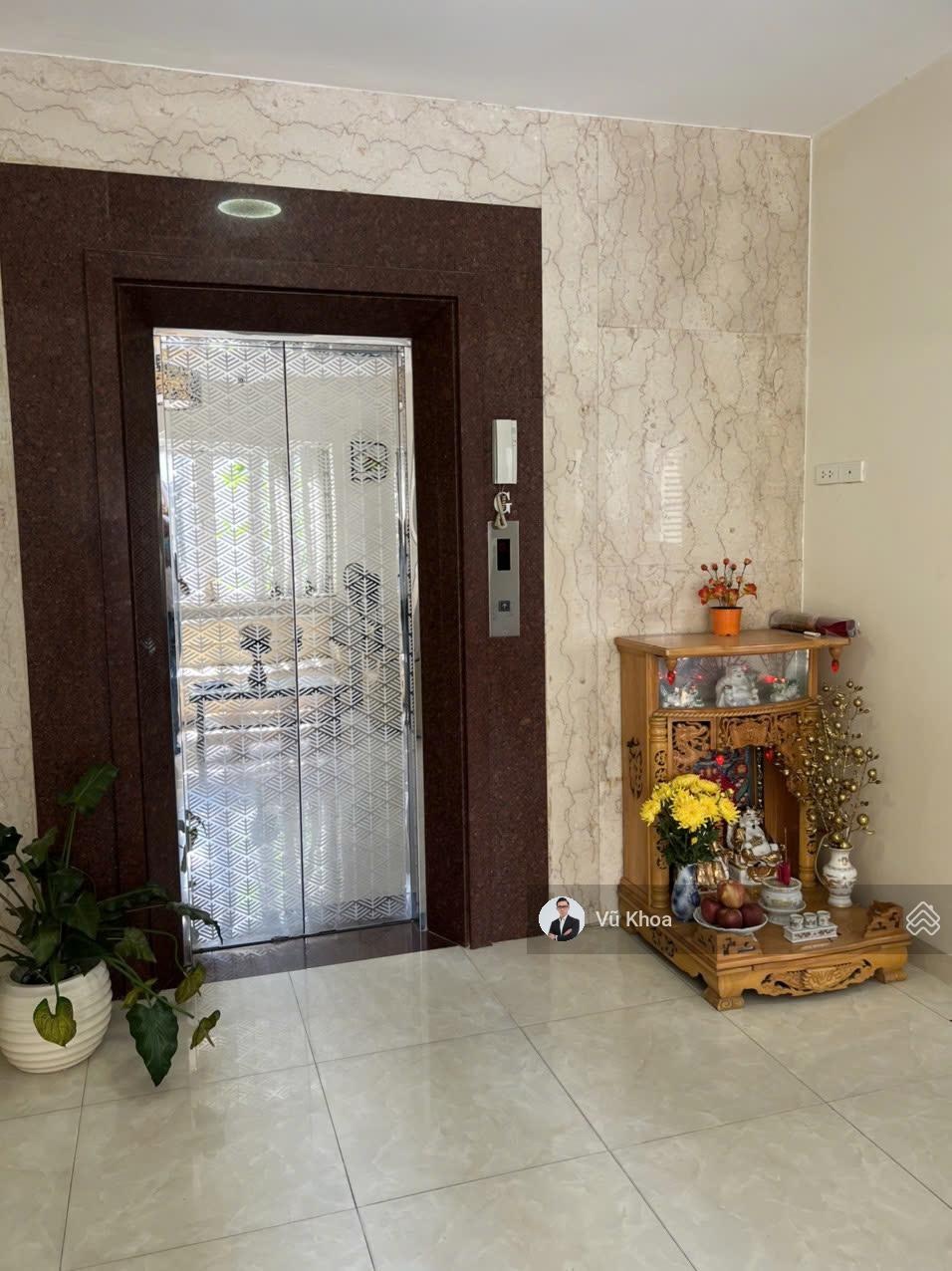 HĐT 60 triệu/tháng - Căn góc khu Phan Xích Long, PN - Sẵn Hầm + 5 tầng (DT: 6x12m) Chỉ 20 tỷ TL