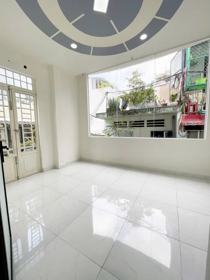 Bán nhà Trần Văn Đang, quận 3, 4 tầng, căn góc, 19m2, hẻm thông, 4,7 tỷ