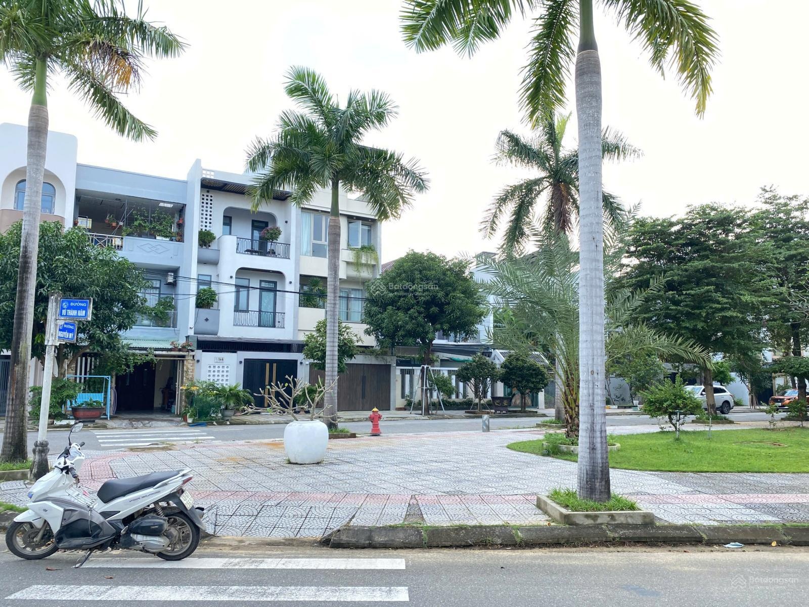 Cần bán đất biệt thự đường vũ thành năm ( dt : 336 m2 ) - hoà xuân , đà nẵng .