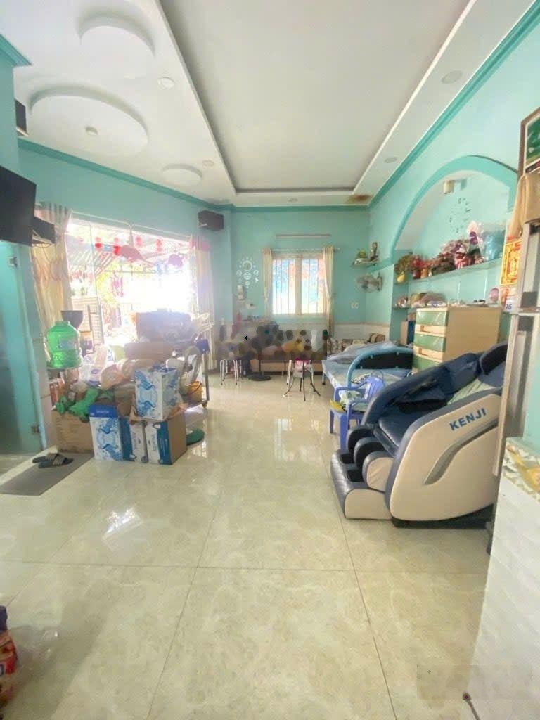 Cực Hiếm - Nhà 4 Tầng góc 2 MT - Nhựa 12m Thông đang kinh doanh Cafe - Tt.Hóc Môn