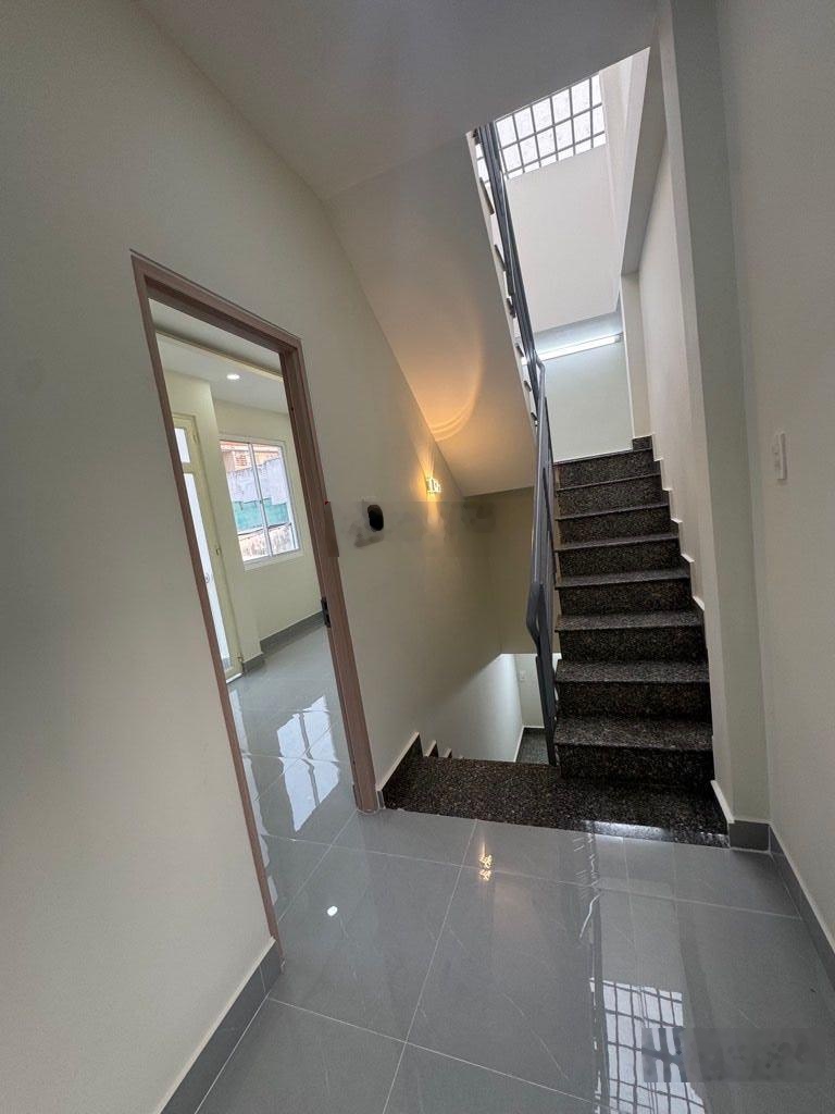 Nhà Quận 6, Tân Hoà Đông, 4 Tầng BTCT, DT 33m2, Nhỉnh 5 Tỷ. LH Xem Nhà 0932043165