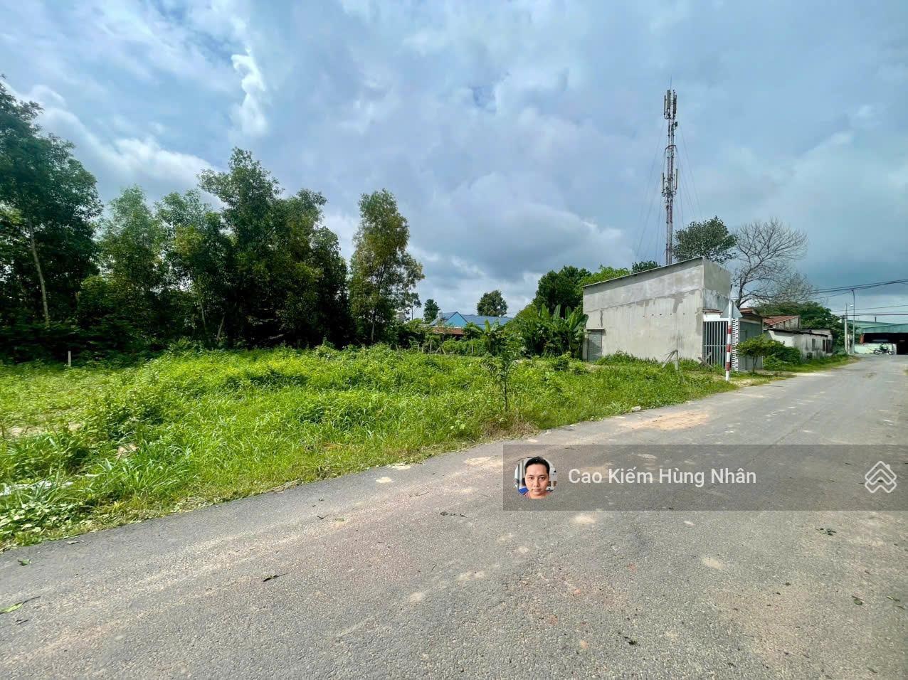 Bán đất xã Phạm Văn Cội nay thuộc xã Nhuận Đức mới. Diện tích 9x21 thổ cư. Giá bán 1 tỷ 900 triệu.