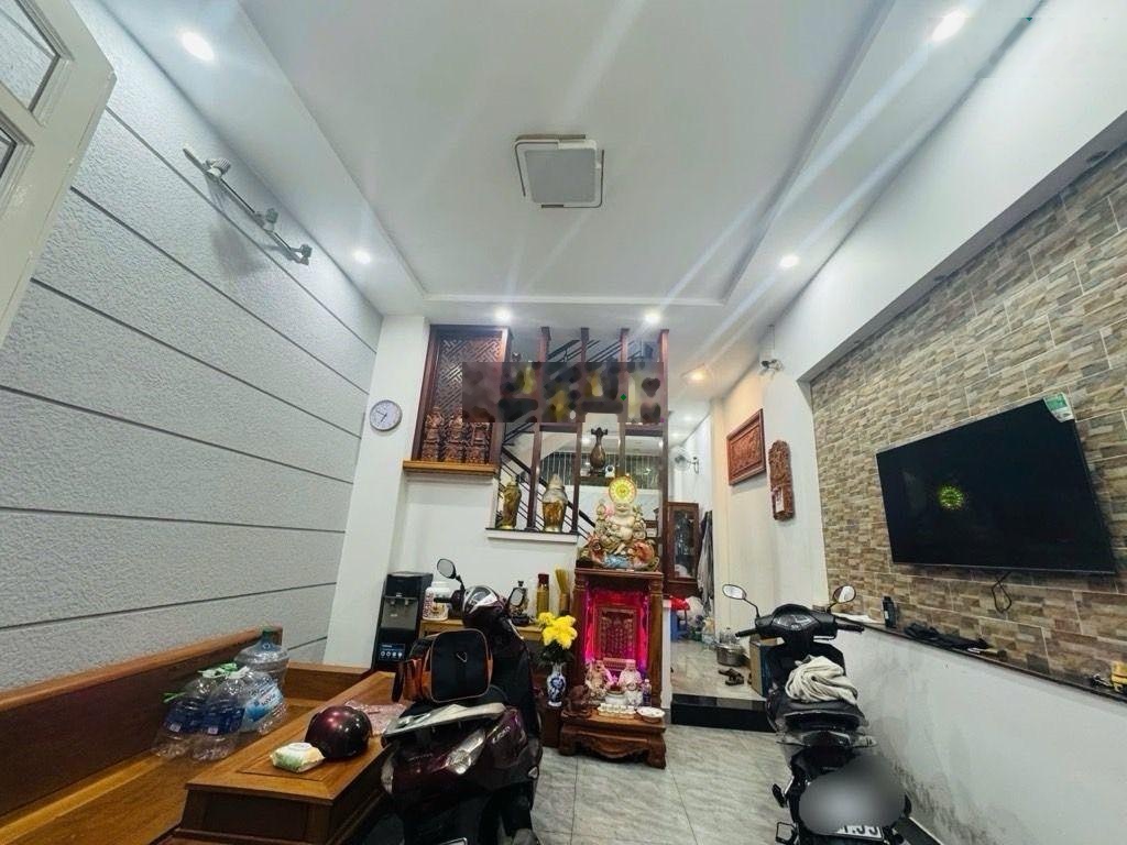 Bán Nhà Hoàng Diệu Quận 4 - 4 Tầng - 48m2 - 5 Tỷ Nhỉnh - Bề Ngang 4m - Hẻm rộng 5m