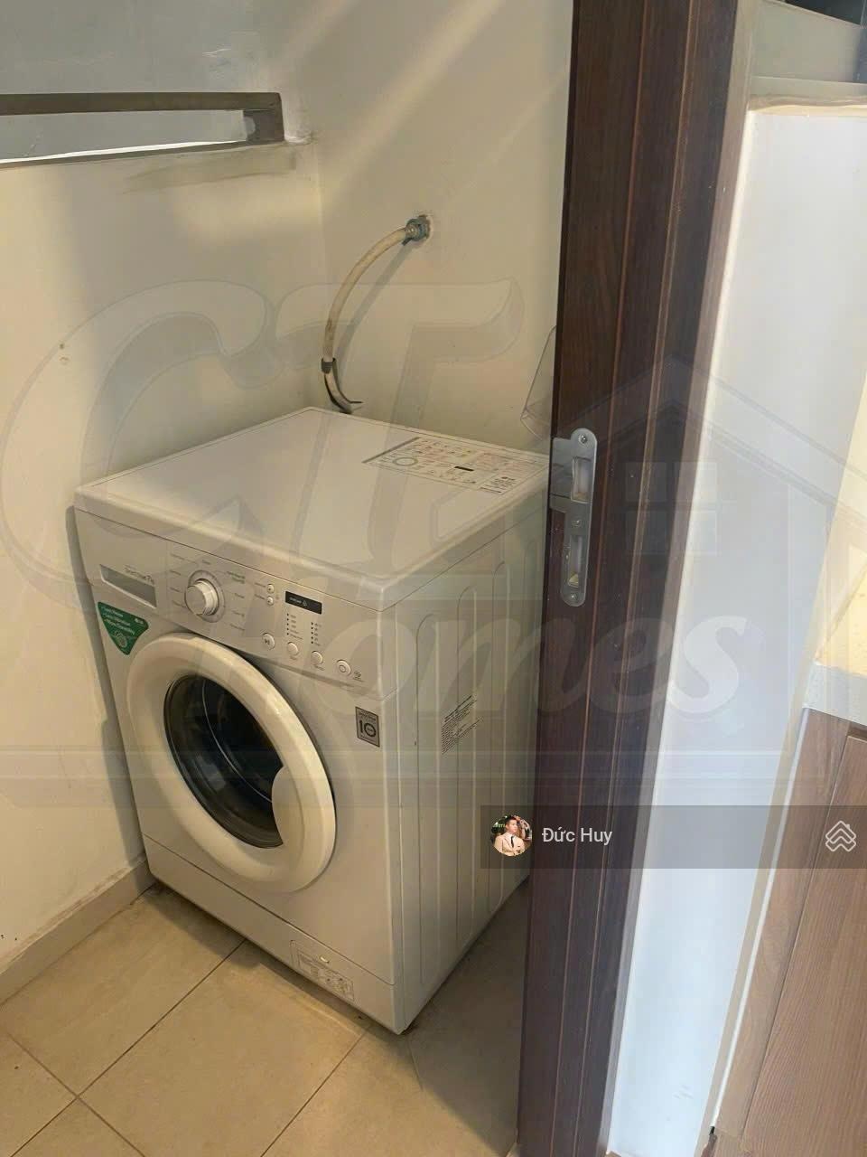 Cho thuê căn 1 phòng ngủ full nội thất One Verandah - 55m2, view Sông thoáng mát