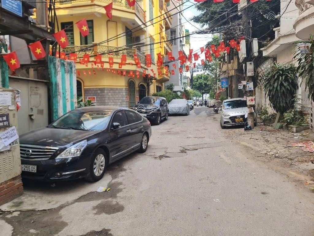 Bán nhà phố xã đàn ngõ thông hồ ba mẫu - xây mới rộng hơn 40m - 6 tầng - thang máy - nhà đẹp - xịn