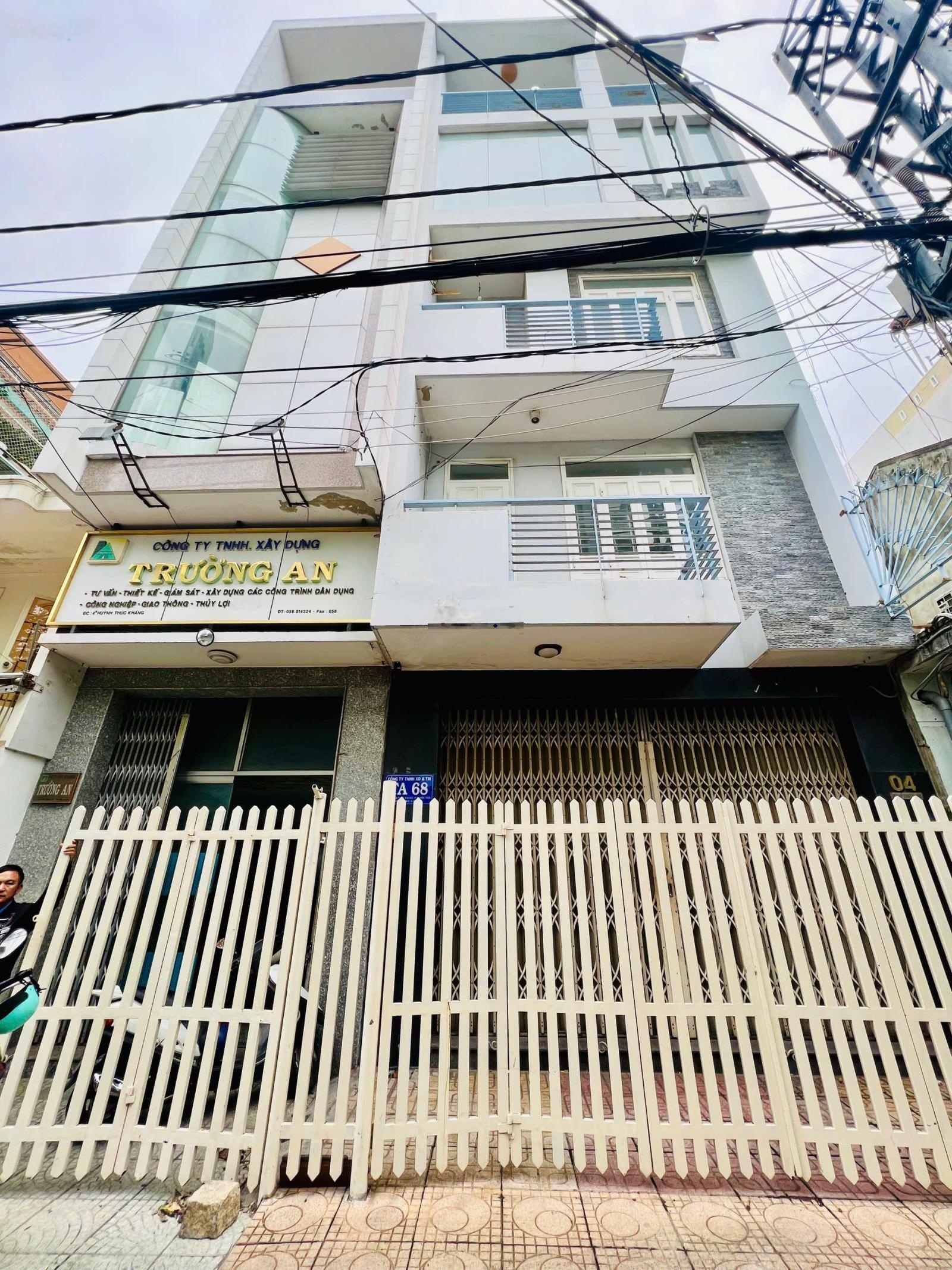 Bán nhà mặt tiền huỳnh thúc kháng - ngang 9.02 - 109,6m2 - 17 tỷ 5