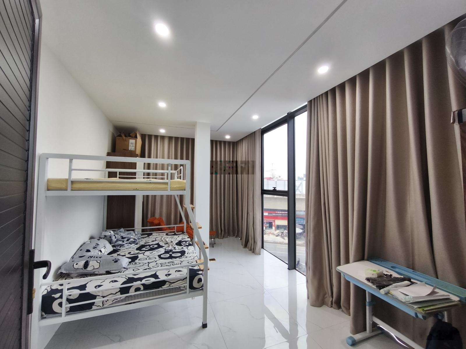 Bán nhà mặt đường quang trung 50m 7 tầng thang máy 16 tỷ 38