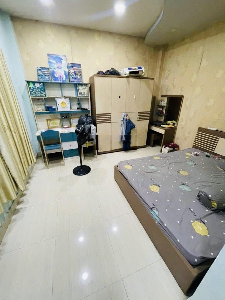 Căn góc hẻm xe hơi nhỏ bình thạnh - 72m2 x 2 tầng. sát vincom nguyễn xí - nhỉnh 7 đồng