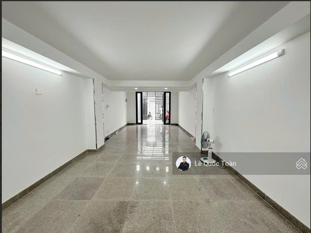 KHU SANG! HXH 8m Điện Biên Phủ, BT. DT 4.3x24m - 98m2, 4 tầng mới, vào ở ngay chỉ 18,5 tỷ TL