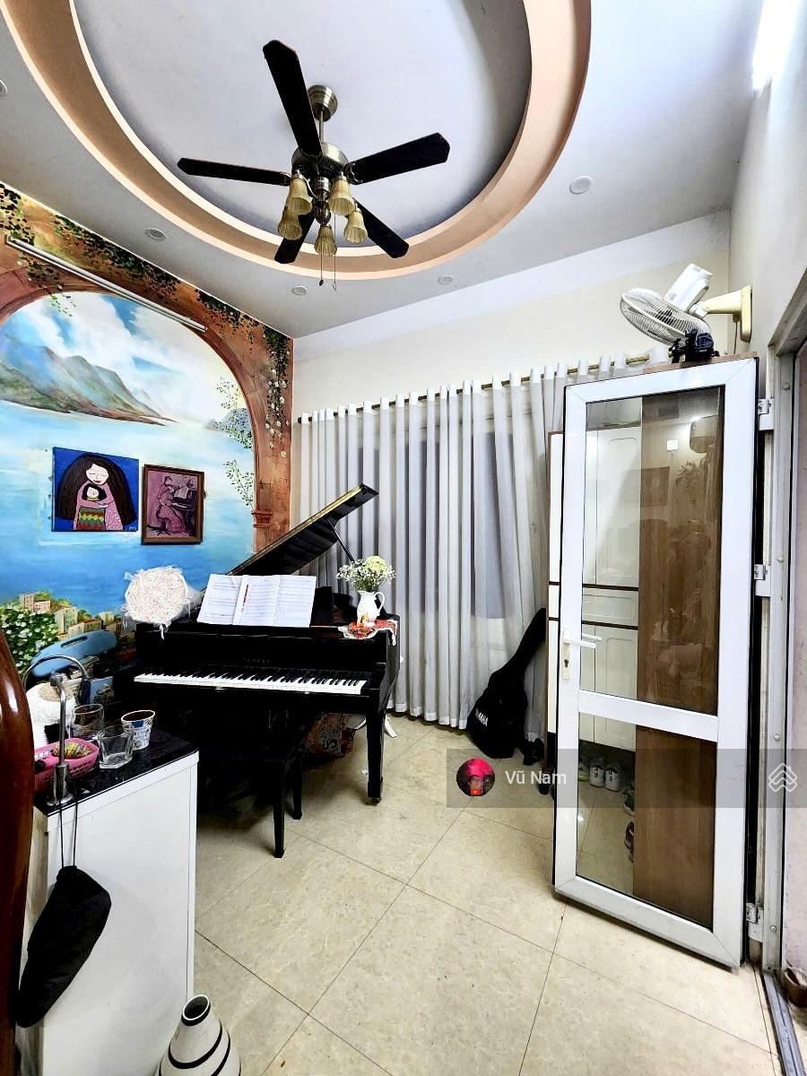 Bán nhà đẹp đón tết, Nguyễn Lương Bằng Oto đỗ Cửa, Lô Góc, Thoáng Sáng, Dân Trí Cao Giá : 9,5 tỷ