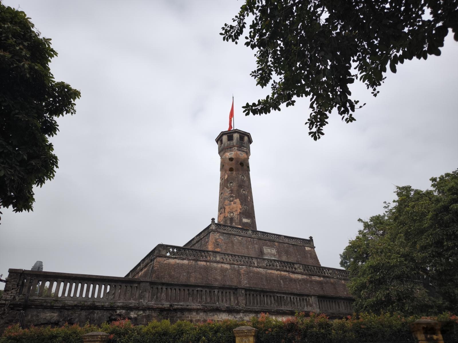 Siêu phẩm tòa nhà vp mp tràng thi 339m2 11t mt30m 228 tỷ 2 th máy d tiền víp trung tâm hoàn kiếm