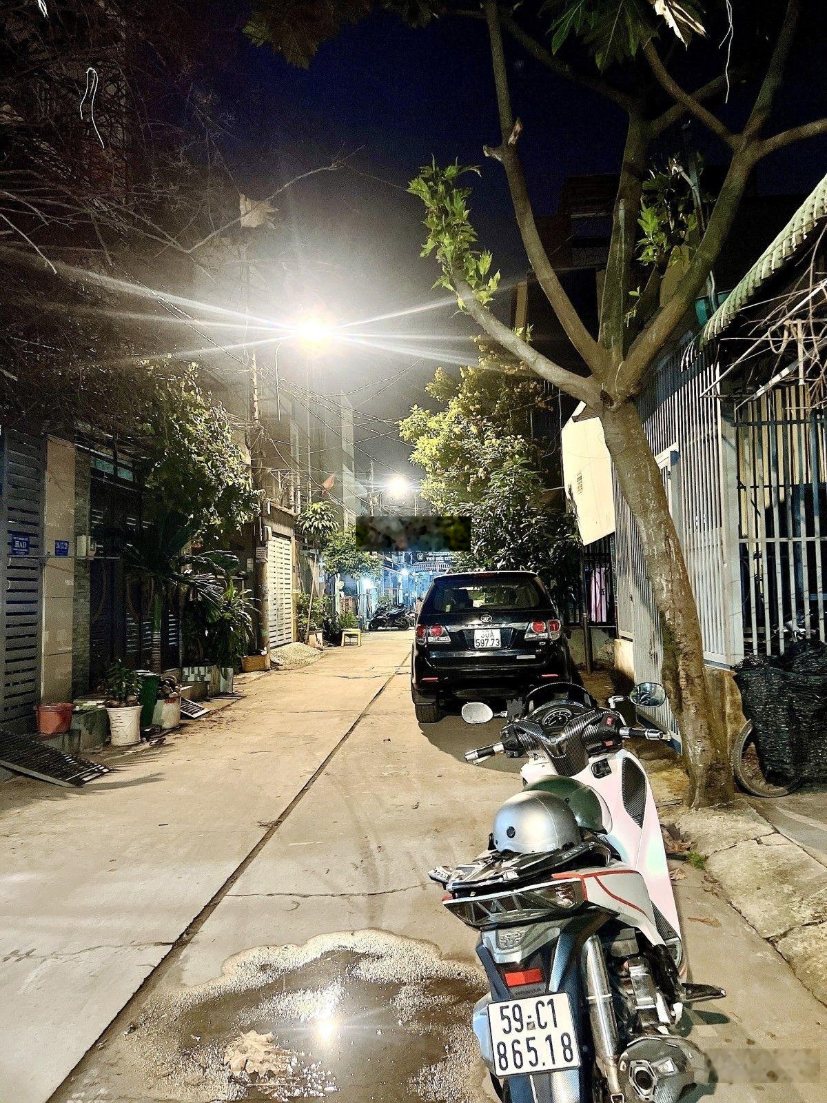 Đất hiếm long thạn mỹ nở hậu tài lộc hẻm 7m ô tô _ đường 21 _ 3.9 tỷ_ 68m2_