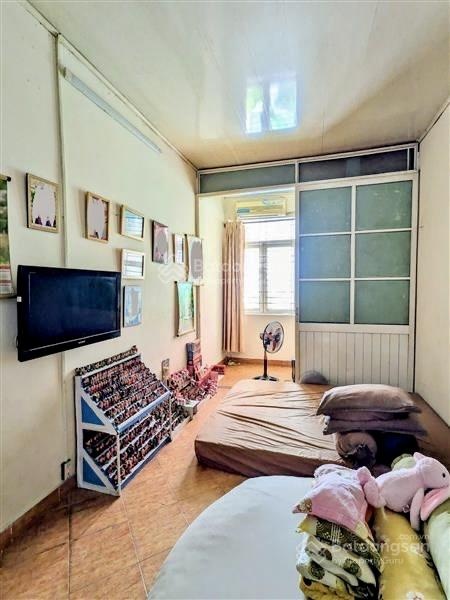 Hàng hiếm oto tới cổng - gần ngã tư Hàng Xanh 36m2 - sát mặt tiền - chỉ 5.7 tỷ + diện tích: 36m2