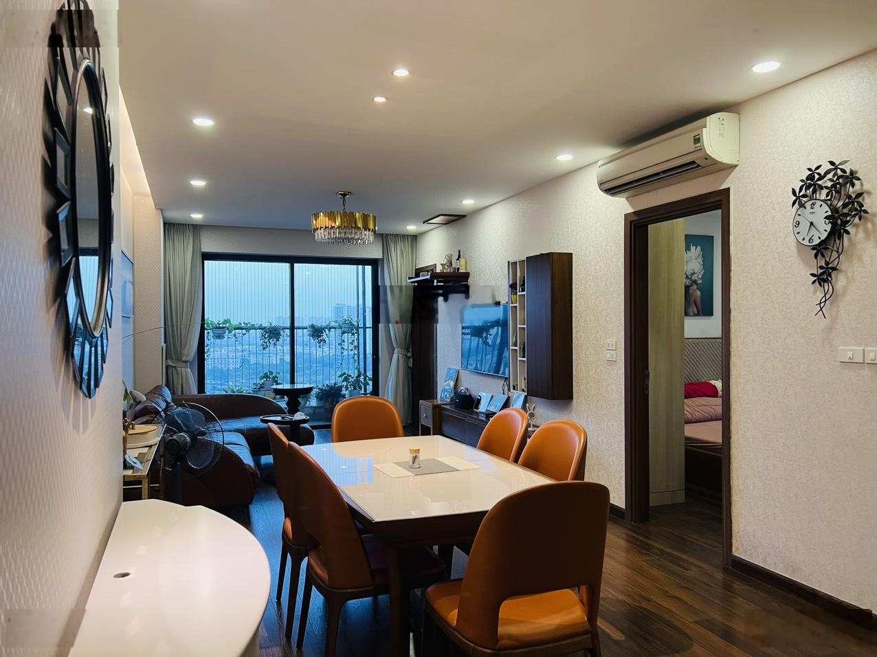 Chính chủ bán căn 73 m2 giá 6.5 tỷ 2PN + 2WC full nội thất tại CC Five Star Kim Giang