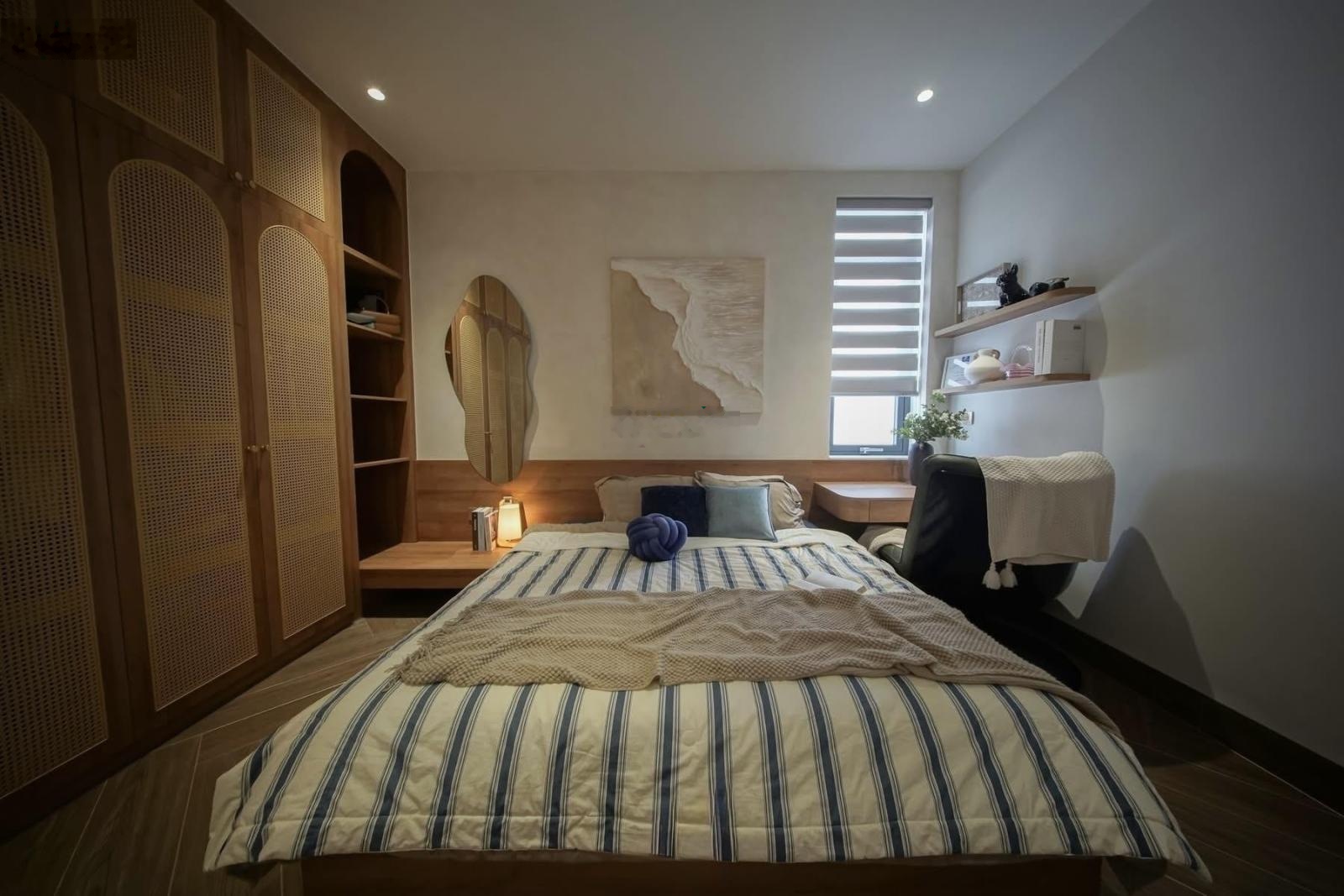 **Bán nhà mặt tiền Tân Bình, khu K300, mặt tiền Lê Trung Nghĩa; (4x18m) 5 tầng nhà mới