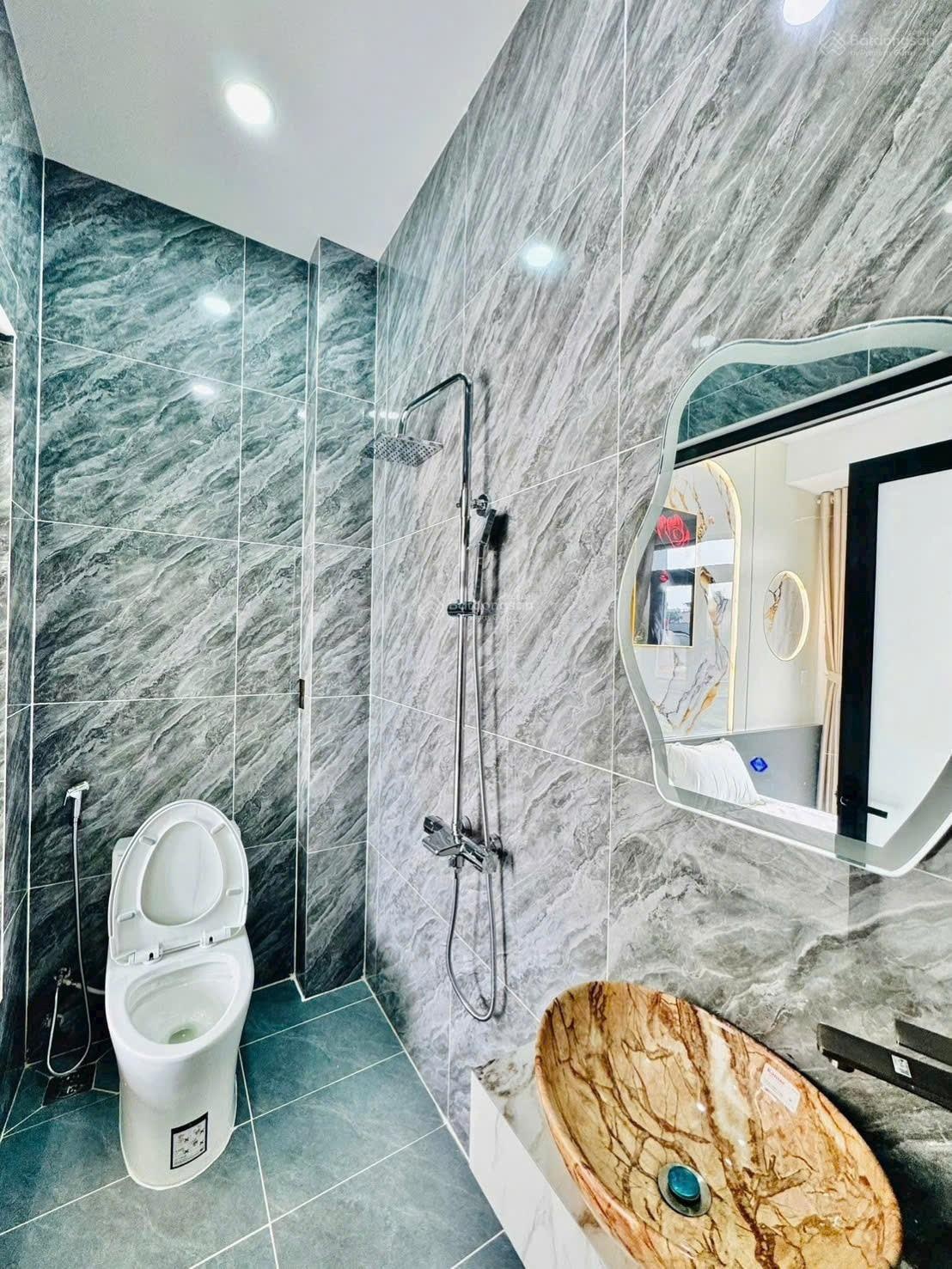 Tậu nhà mới đón tết - nhà 2 tầng full nội thất - 65,5m2 - gò vấp chỉ 4. tỷ