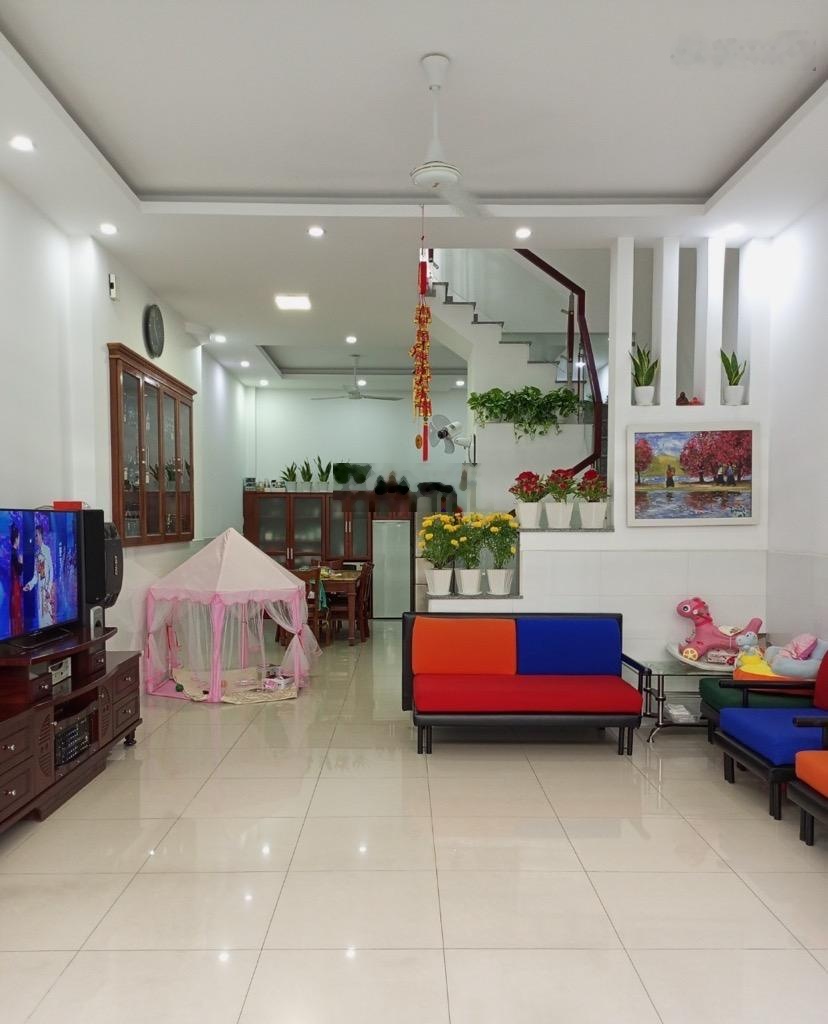 Nhà HXH Huỳnh Văn Nghệ, P15 Tân Bình 5x13 1 Trệt 2 Lầu 8.4 Tỷ còn TL