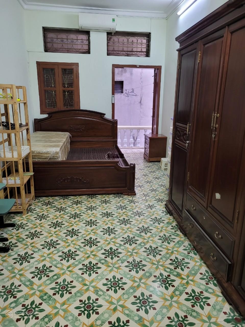 Cho thuê nhà riêng 9.5 triệu, 100m2 tại Hàng Bột, Đống Đa, Hà Nội