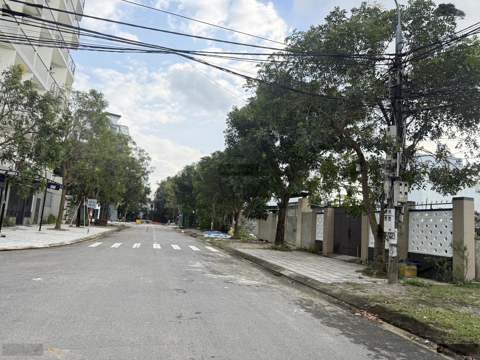 Chính chủ bán lô đất biệt thự mặt tiền đường lê đức thọ sát hồ sinh thái giá rẻ nhất khu vực