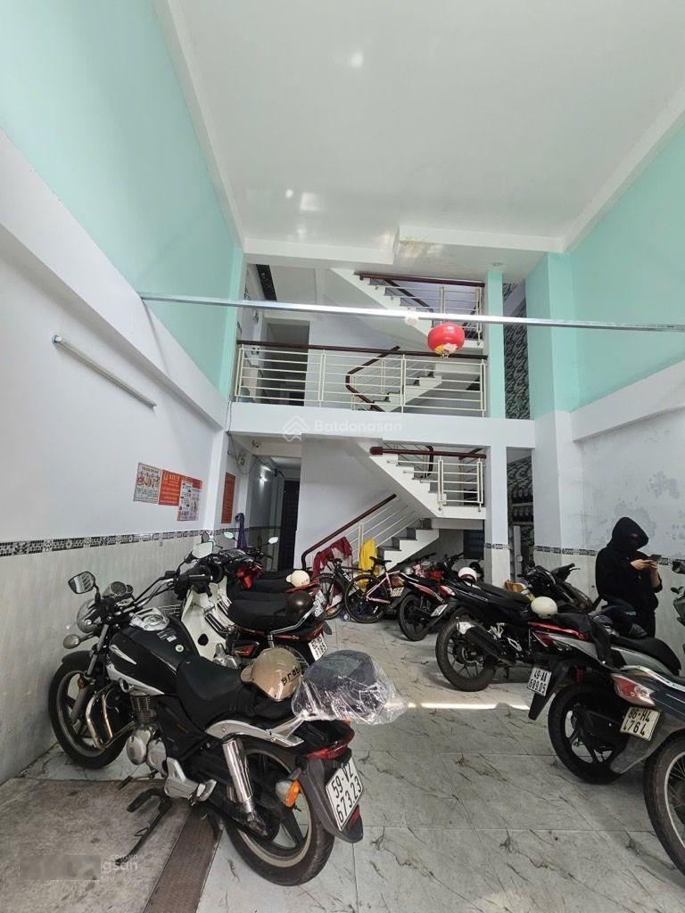 Bán CHDV 1T4L 5,4 x 16, hẻm 6m Quang Trung, 10 phòng thu nhập 30tr/th.