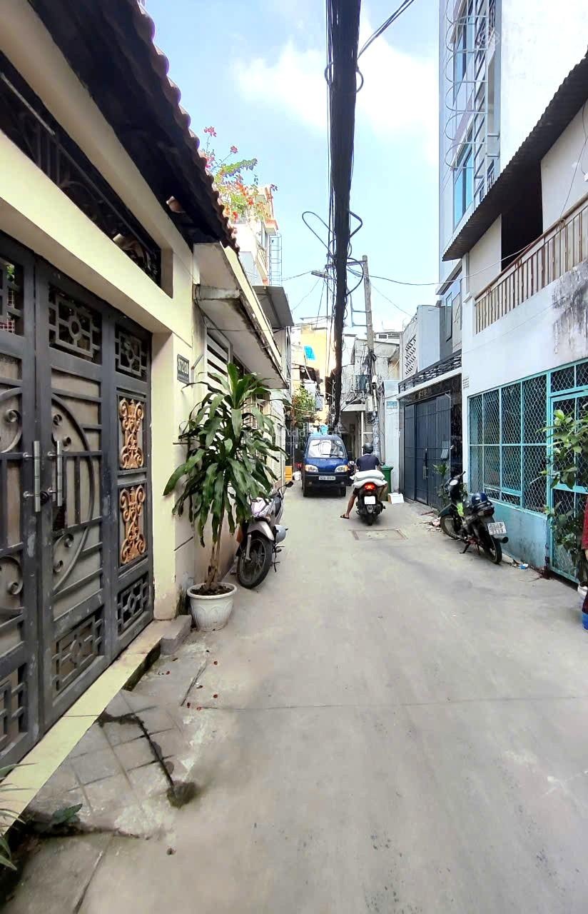 Chỉ hơn 100tr/m2, Nhà 2Tầng 3PN 47m2(3.7 x 13), Điện Biên Phủ, Bình Thạnh, chỉ 5.4ty