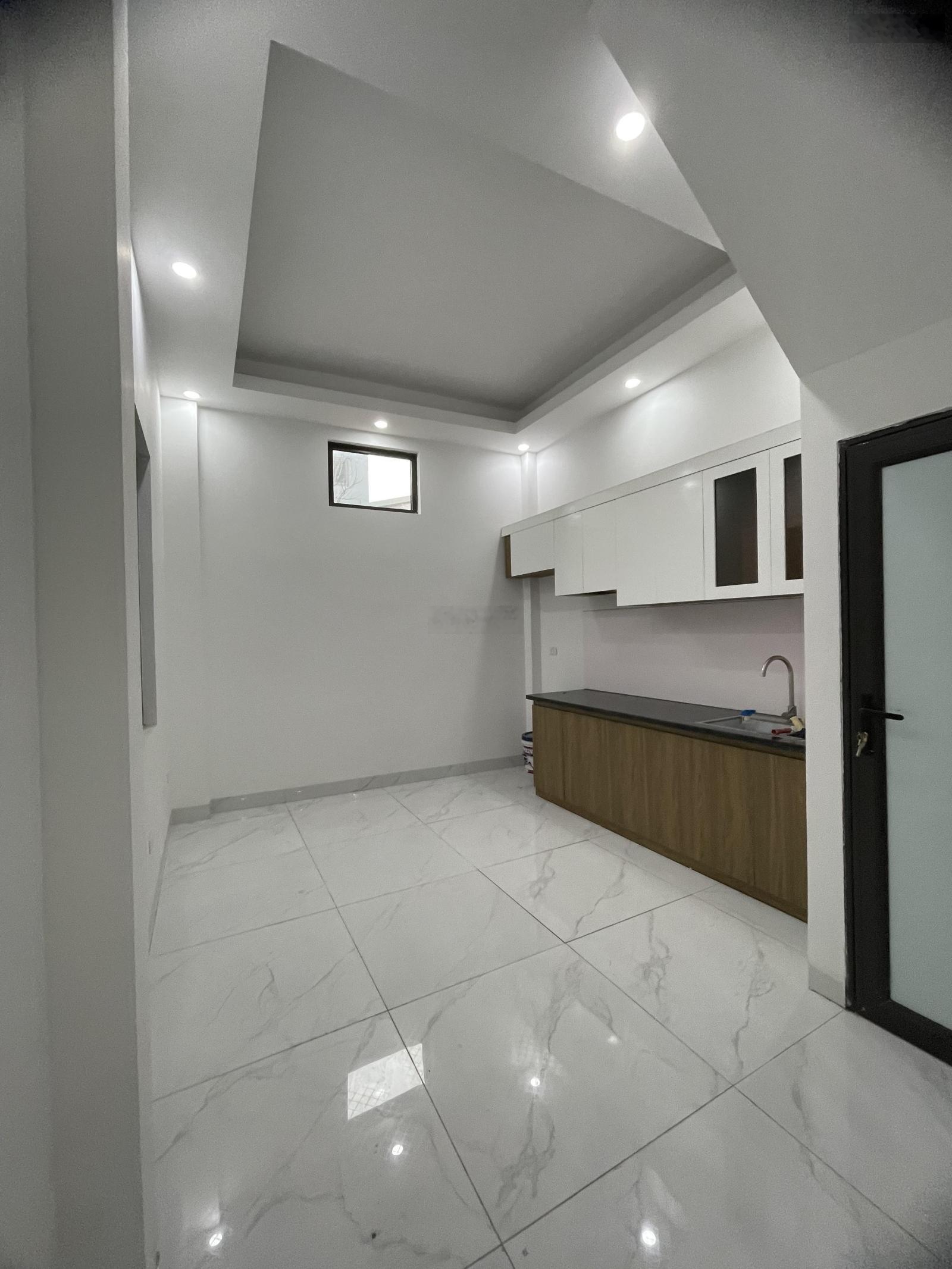 Bán nhà chính chủ Hà Đông, 38m2, giá 4,2tỷ. Sổ đỏ giao dịch ngay