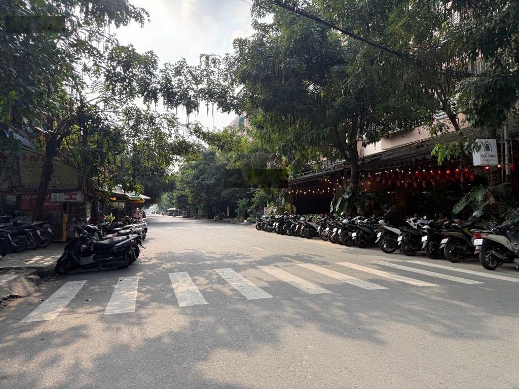 Lô góc 2 mặt tiền kinh doanh đỉnh - đường trãi nhựa 16m - 70m2 - dc5 kế bên aeon mall - tt tân phú