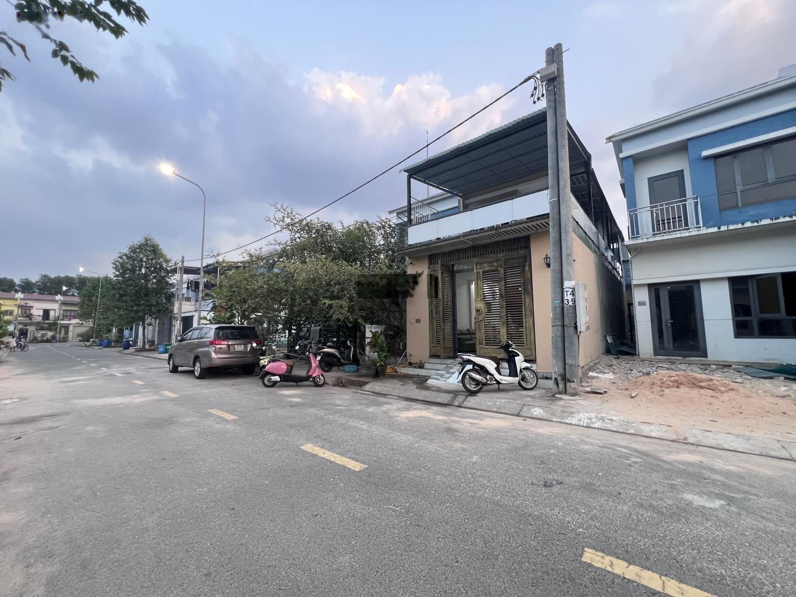 Bán Căn 2 Tầng Oasis 75m2 chỉ 1,58 tỷ