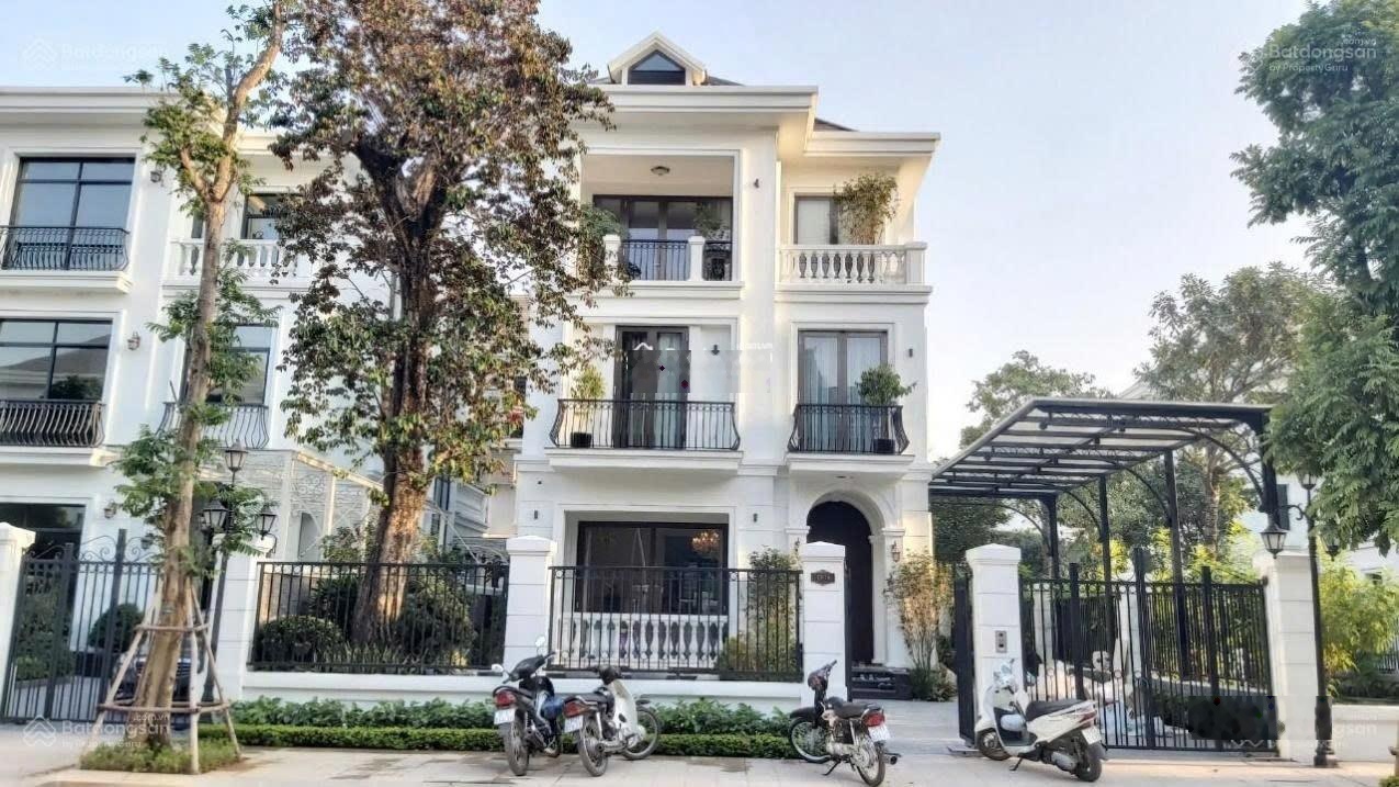 Cực Sốc ! Chủ Cần Bán Giảm Chào lô Biệt thự Thành phố giao lưu, Phạm Văn Đồng,235m2x4T, Thang máy !