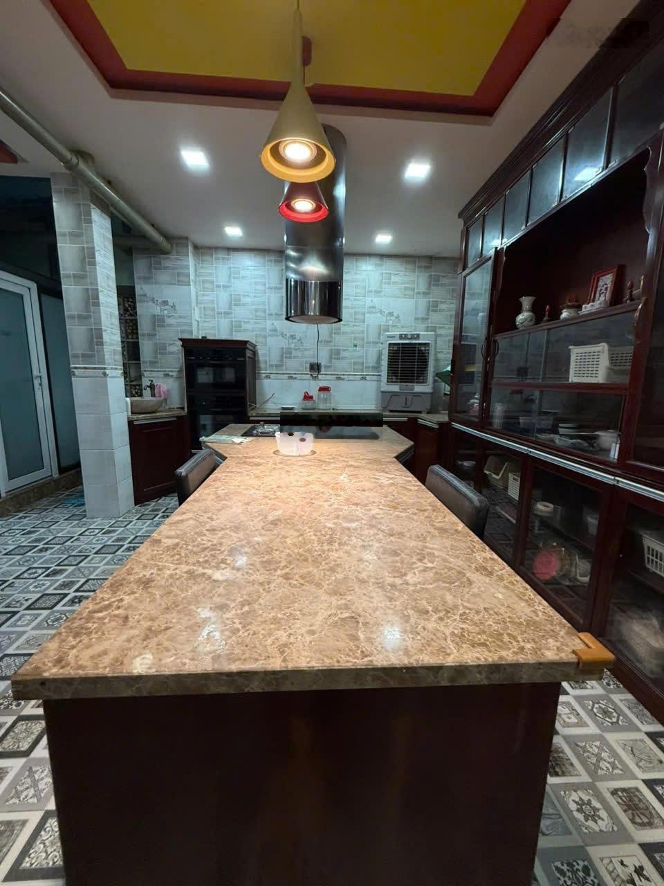 Khan hiếm duy nhất, MT đường Số 2, Gò Vấp. 8.5 x 33m, CN 261m2, 6 tầng TM, HĐT: 95tr, giá 24.25 tỷ