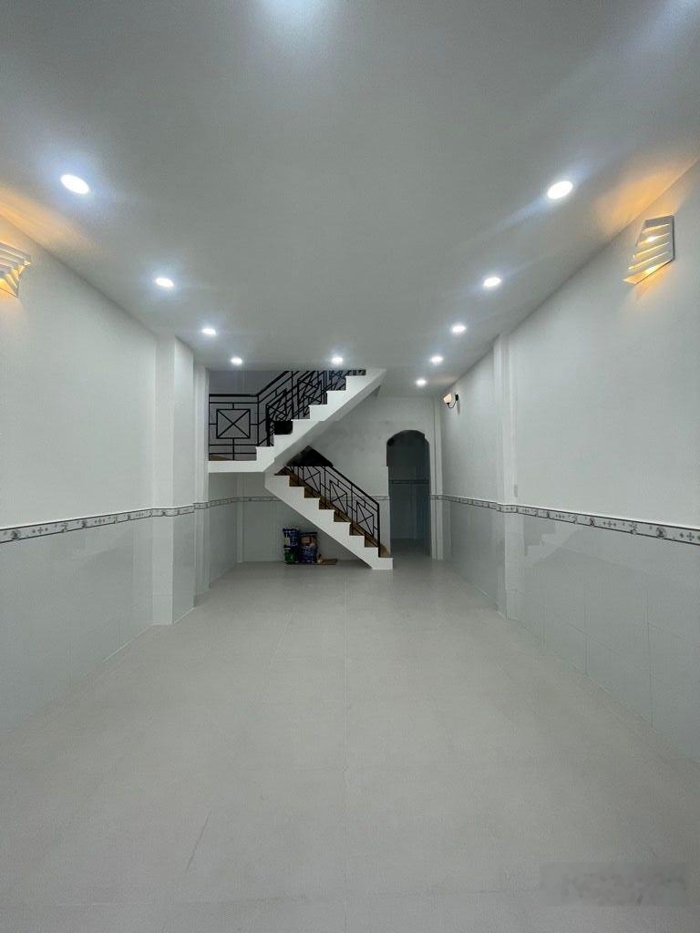 Nhà mới. Nguyễn phúc chu. Trường chinh. Phan huy ích. Sát nhà ga T3. 4x12. 2pn