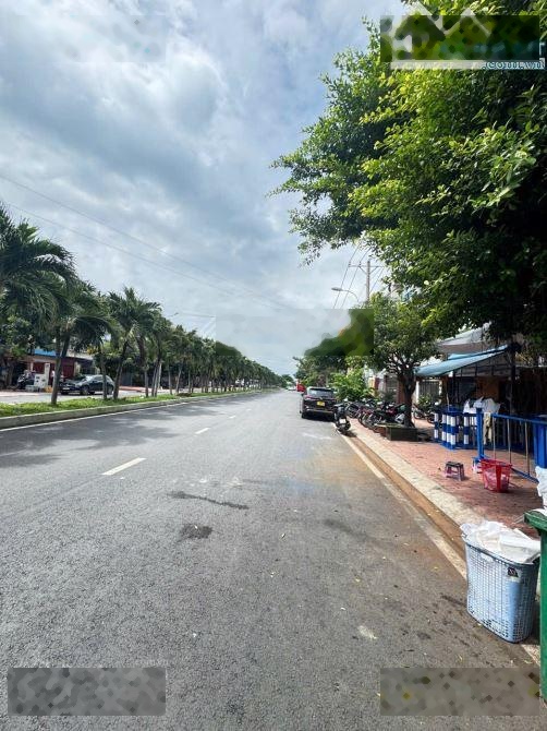 Nhà mặt tiền trần thị ngôi - cao lỗ - quận 8 6x25m giá 45tỷ