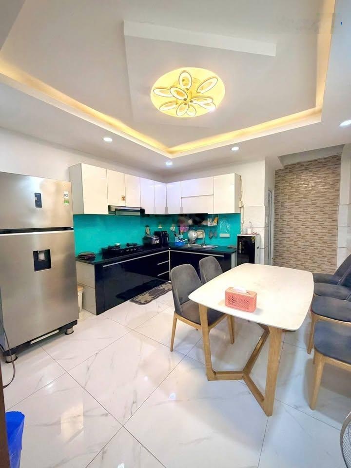 Nhà MT gốc hẻm ô tô, 64.8m2 4pn 4wc, khu sầm uất, kinh doanh đẹp chỉ 16tỷ990 TL mạnh